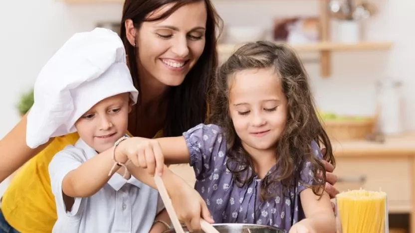 ما هي فوائد الطبخ مع الأطفال ومشاركتهم يوميا