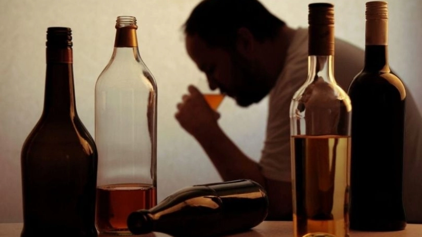 أضرار الكحول على صحة الإنسان وكيفية التخلص منه