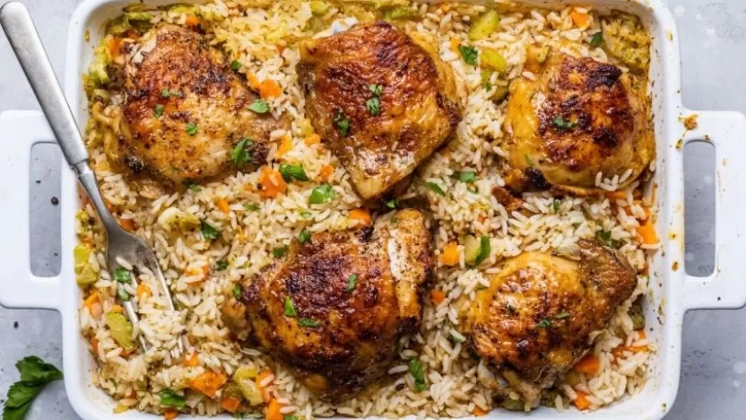 طريقة عمل طبق صينية الرز والدجاج بالفرن