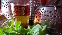 طريقة عمل الشاي المغربي بالنعناع