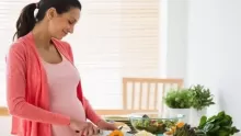 أسماء أطعمة تمنع تشوهات الجنين