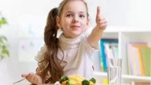 تغذية الطفل من سن عام إلى ثلاثة أعوام