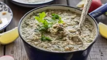 طريقة عمل شوربة الفريكة بدون دجاج