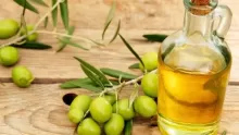 فوائد شرب زيت الزيتون للبشرة والجهاز المناعي بالجسم