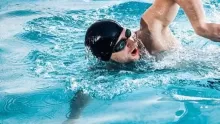 فوائد رياضة السباحة للوقاية من الأمراض وللحفاظ على الصحة العامة