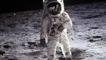 أين يوجد بحر الهدوء؟ وما هو موقعه الجغرافي؟؟