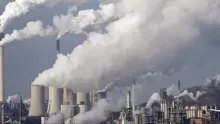 التلوث الصناعي وتأثيراته الخطيرة على البيئة