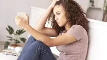 كيف تتعامل مع المراهق المنحرف؟ وما أنواعه؟