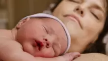ما هي أعراض حمى النفاس وعواملها ومضاعفاتها