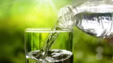 هل يجوز شرب الماء أثناء الأذان في رمضان أو بعد انتهائه؟