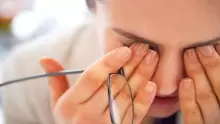أعراض إعتام عدسة العين وعلاجها