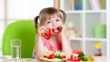 أهمية التغذية السليمة للاطفال وفوائدها لبناء أجسامهم