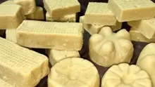ما هي طريقة عمل الصابون في المنزل؟ وكيفية التسويق له؟
