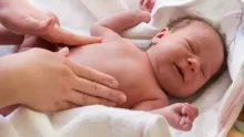 16 طريقة طبيعية لعلاج الامساك للرضع تعرف عليها