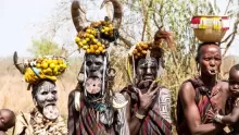 بعضها من أكلي لحوم البشر..اكتشف أخطر قبائل العالم