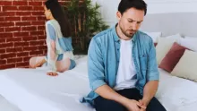 أهم أسباب وعلامات كره الزوجة لزوجها في الفراش وطرق علاجها