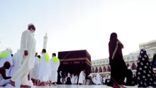 من هو اول من طاف حول الكعبة؟ اكتشف قصة الطواف الأول