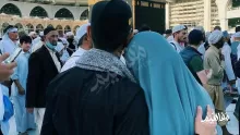 هل يجوز مجامعة الزوجة في الحج؟