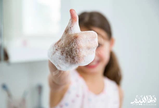 cleaning hands cleaning hands