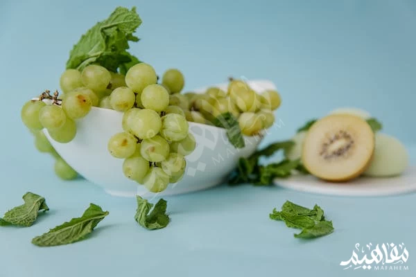 فوائد العنب الأخضر فوائد العنب الأخضر