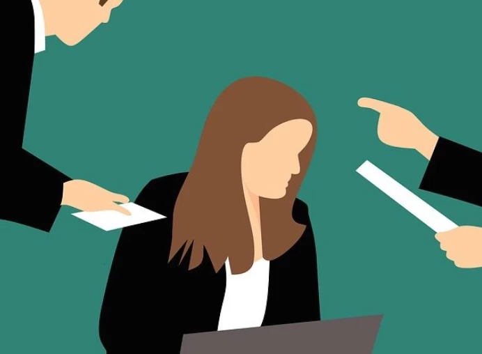 عقوبة_التحرش_في_مكان_العمل