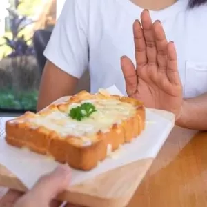 يساعد الامتناع عن أكل الخبز في فقدان الوزن 