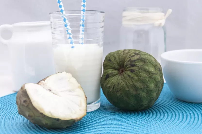 فاكهة القشطة