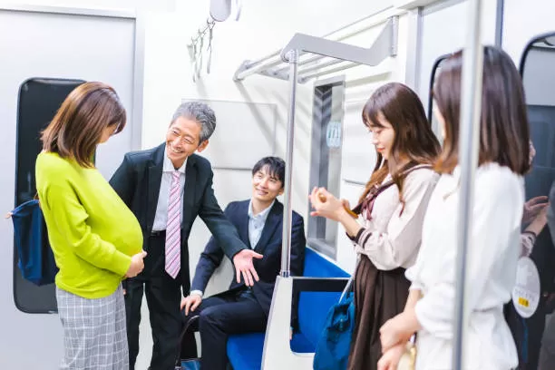 اتكيت الأماكن العامة