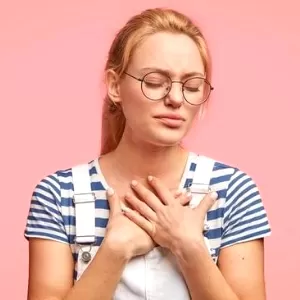 علاج تشقق الحلمات عند البنات في المنزل  علاج تشقق الحلمات عند البنات في المنزل