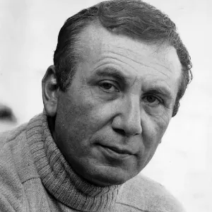 تحليل أبيات قصيدة في مدخل الحمراء تحليل أبيات قصيدة في مدخل الحمراء