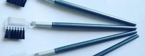 فرشاة الحواجب فرشاة الحواجب