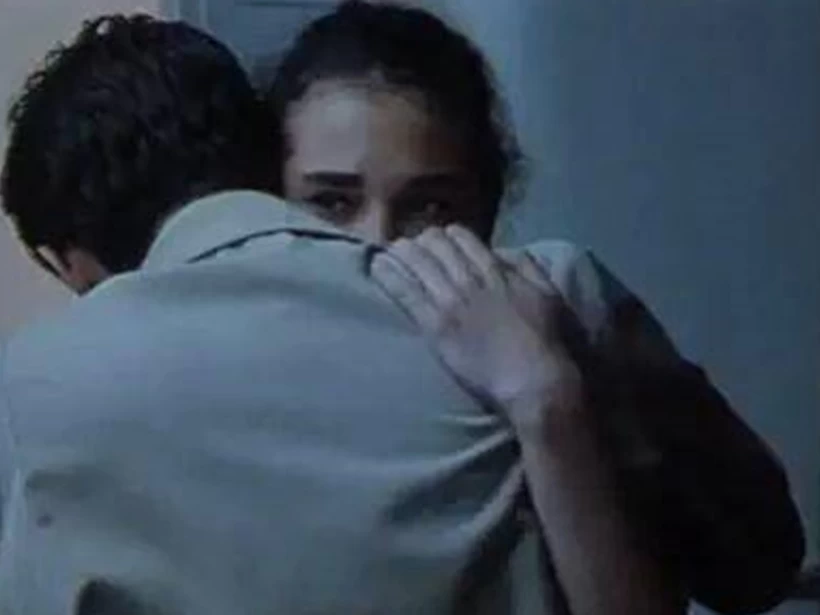 احتواء المشاعر احتواء المشاعر