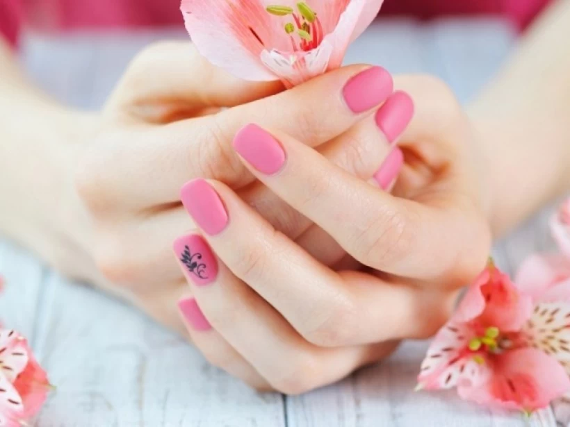 منتجات-العناية-بالاظافر