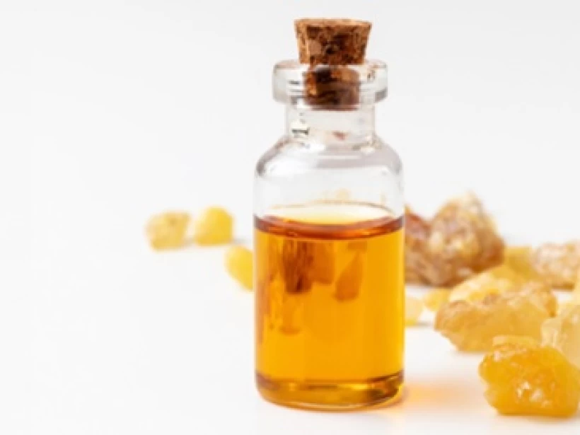 أفضل زيوت طبيعية للأظافر أفضل زيوت طبيعية للأظافر