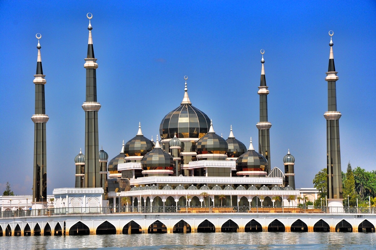 مسجد الكريستال مسجد الكريستال