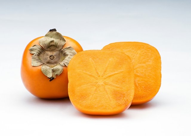 الكاكي الكاكي